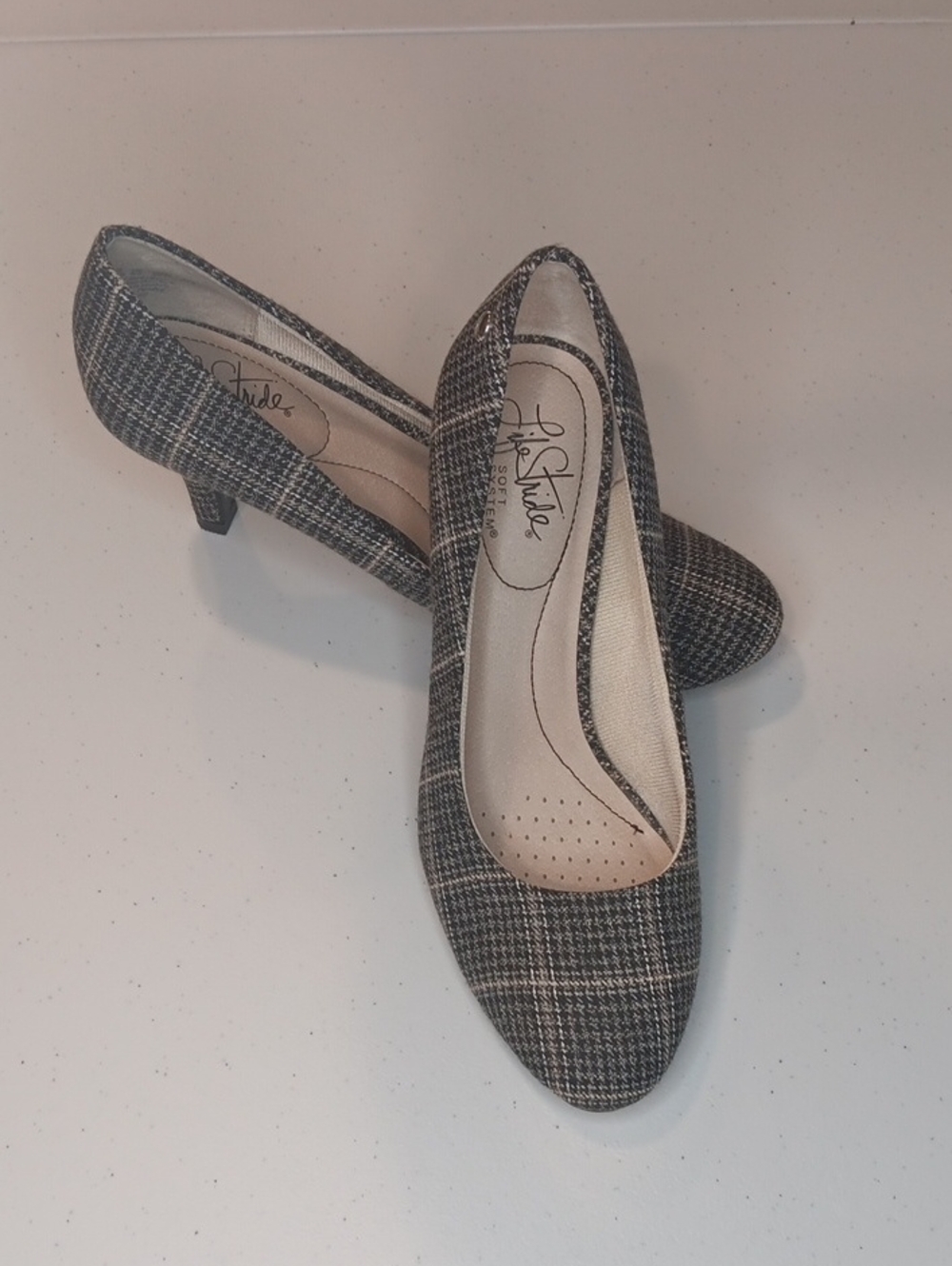 Life Stride Black, Gray And Tan Plaid Kitten Heel Pumps